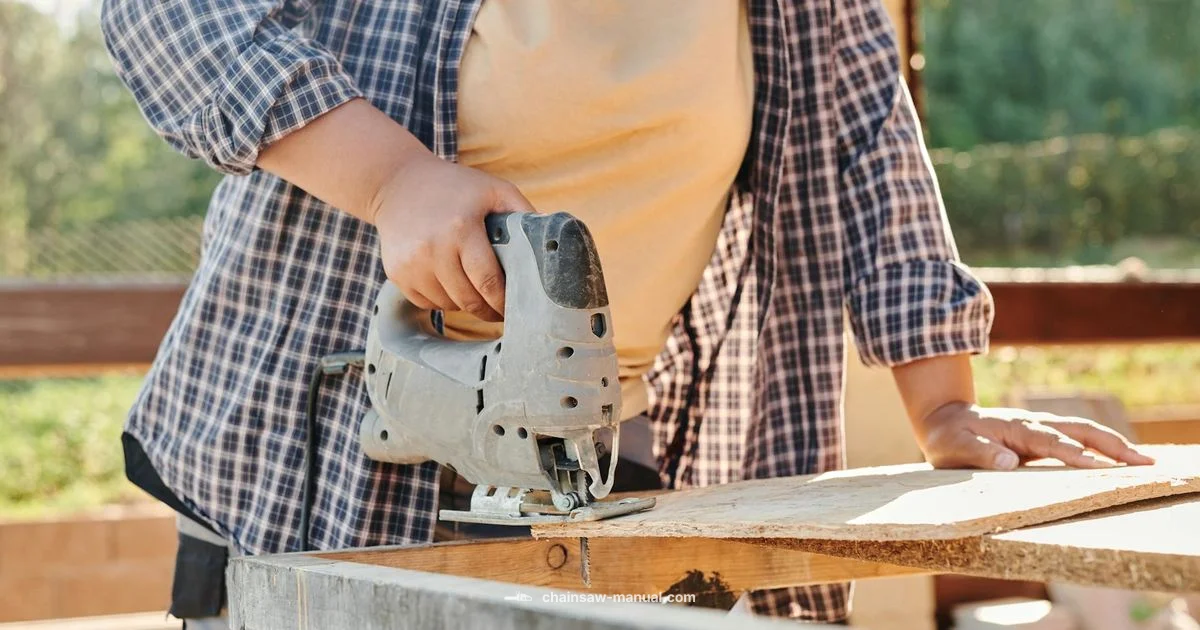 Jigsaw vs Chainsaw - Chainsaw Manual