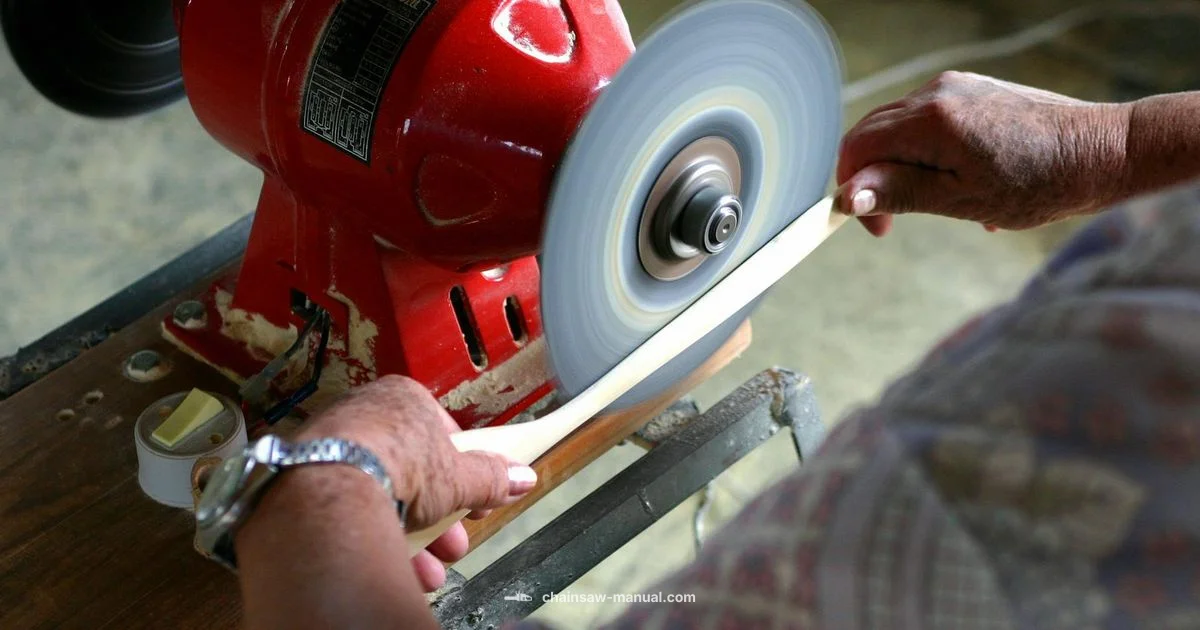Square File Sharpening - Chainsaw Manual