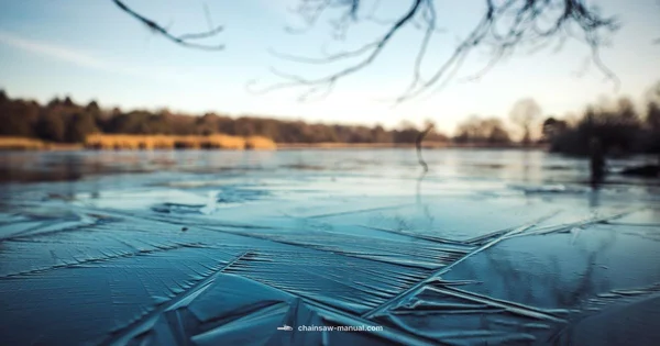 Chainsaw Ice Use - Chainsaw Manual