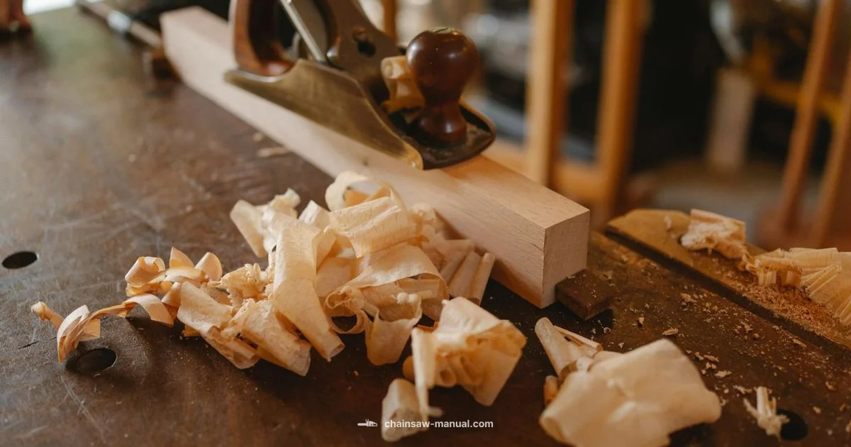 Mini Chainsaw Guide - Chainsaw Manual