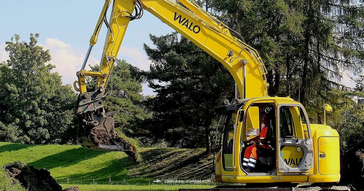 Chainsaw Operator Guide Chainsaw Operator Guide - Chainsaw Manual