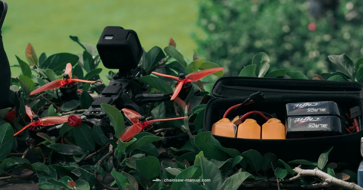 Power Meets Convenience Power Meets Convenience - Chainsaw Manual