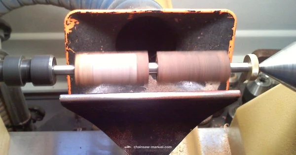 Christmas Tree Carving - Chainsaw Manual