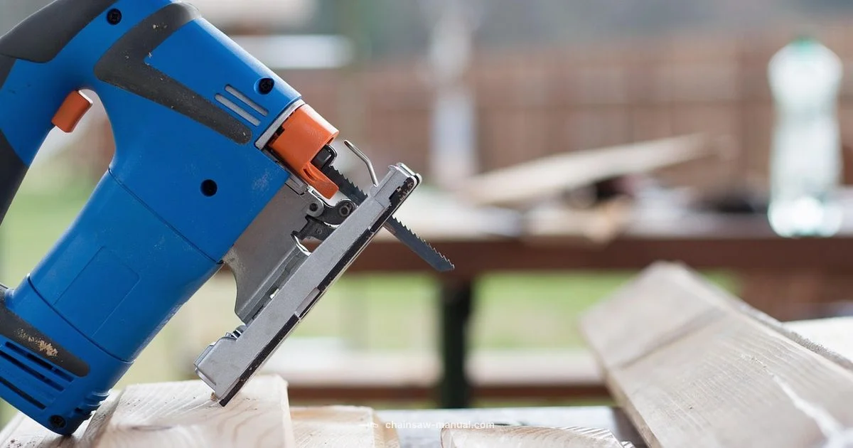 572 XP Review - Chainsaw Manual