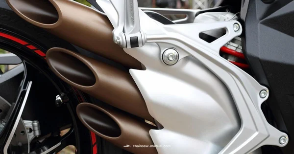 Muffler Safety - Chainsaw Manual