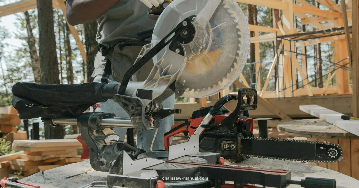 Safe Chainsaw Use Safe Chainsaw Use - Chainsaw Manual