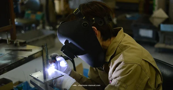 Made in Japan - Chainsaw Manual