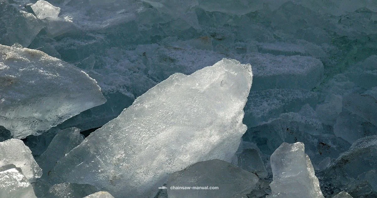 Ice Cutting Caution Ice Cutting Caution - Chainsaw Manual